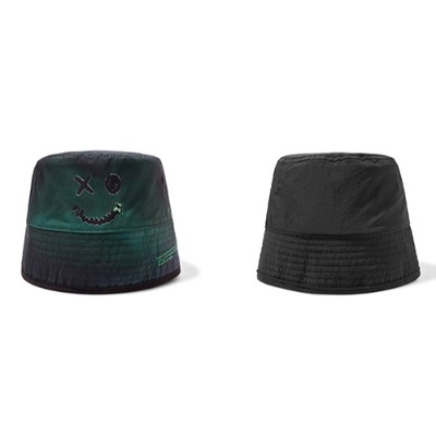 Evil Smiling Face Double-sided Fisherman Hat (5551)