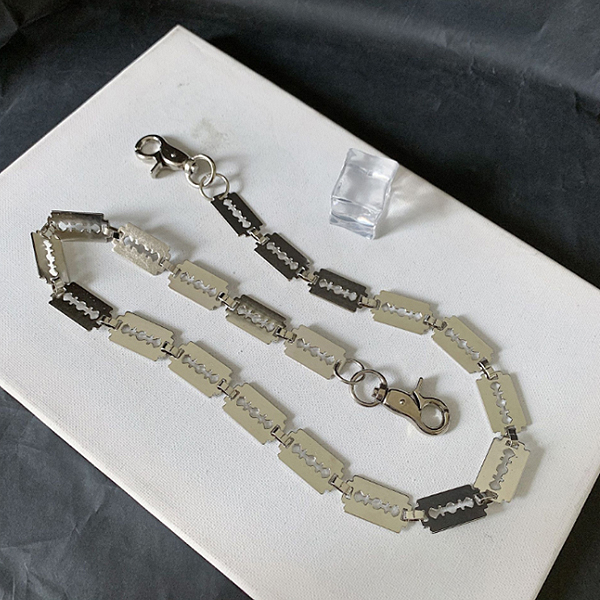 Razor Pendants Street Long Surgical Waist Chain (5437)